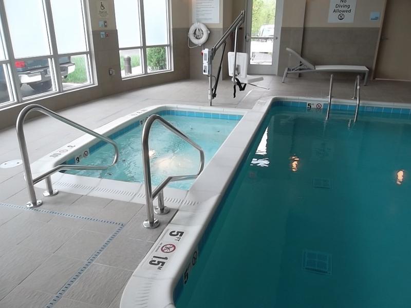 Hotel Express & Columbus - Easton Area By Ihg